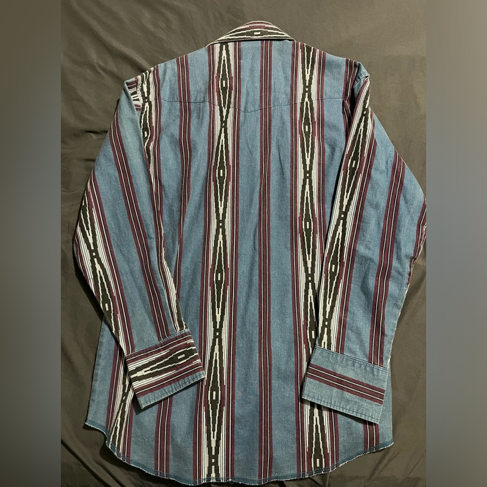 Vintage wrangler pearl snap shirt